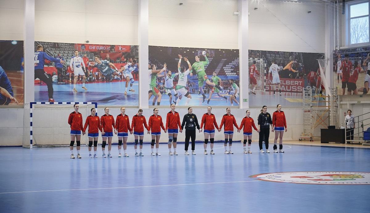 Женская молодежная сборная России проведет сборы в Новогорске