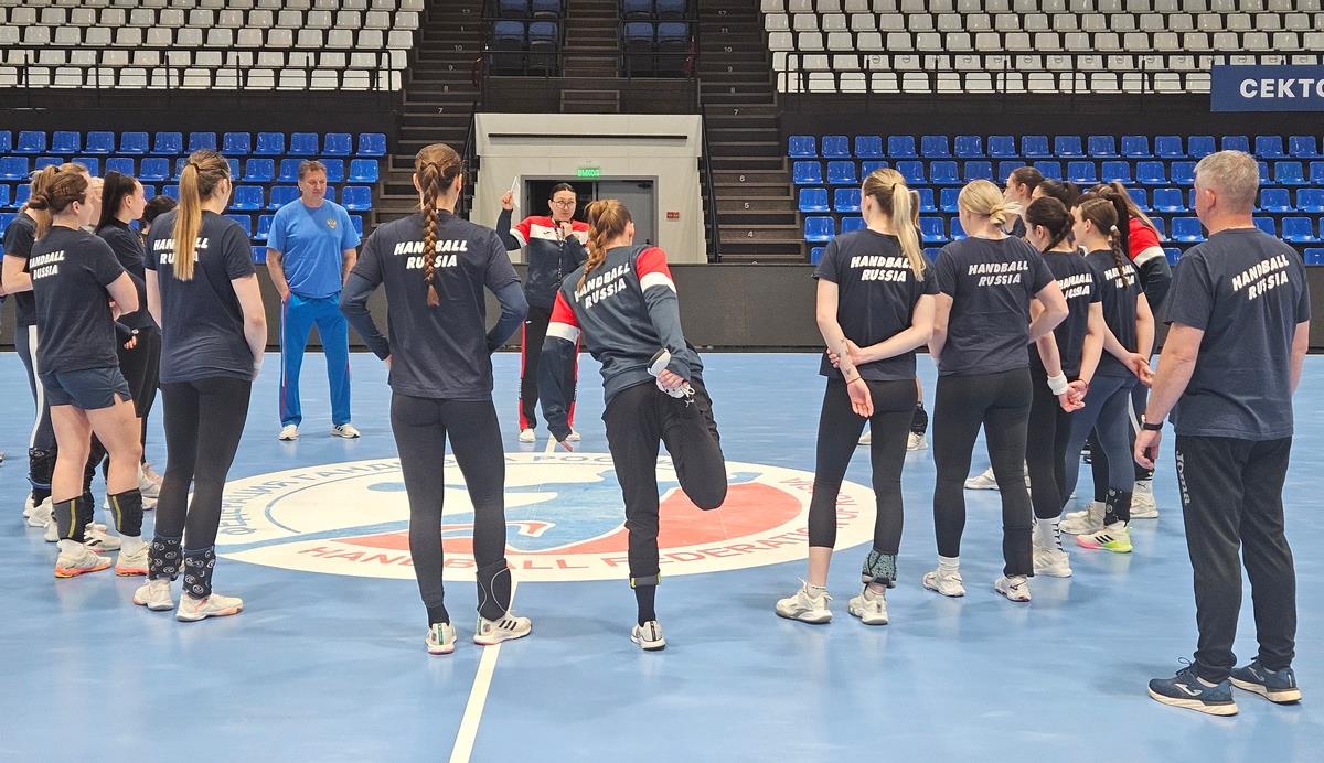 Сборная России прибыла в Волгоград