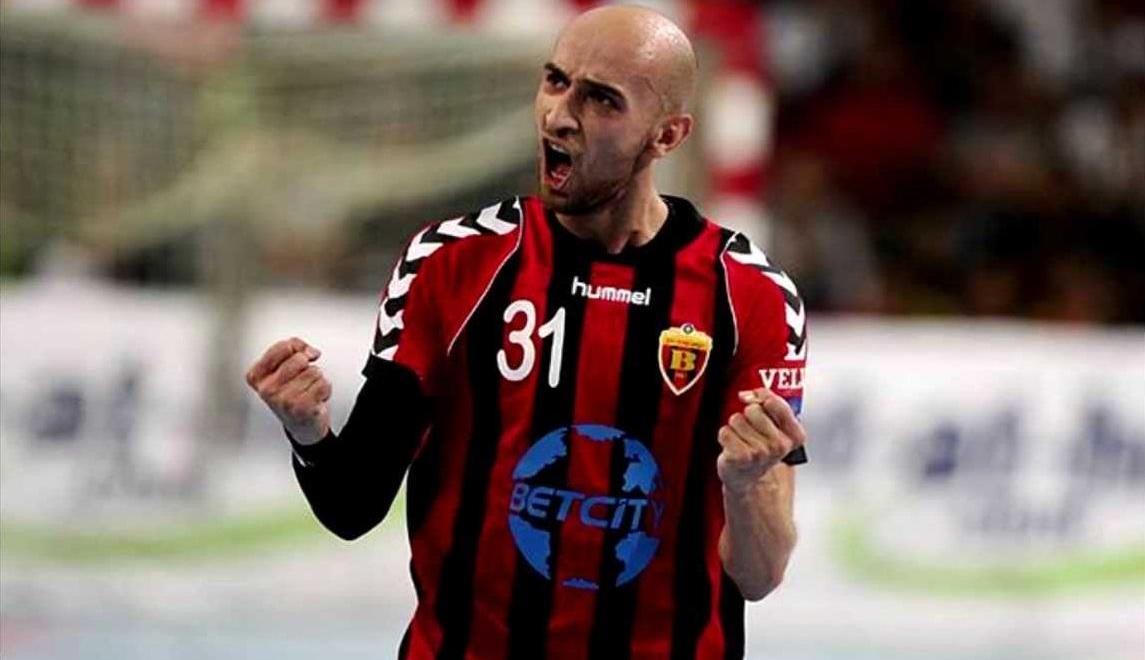 Тимур Дибиров завершил свою блестящую карьеру 