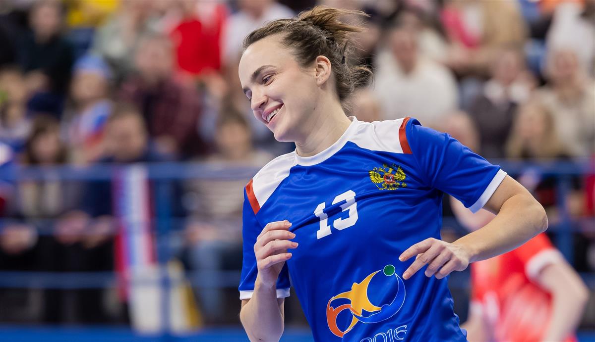 День рождения у Анны Вяхиревой